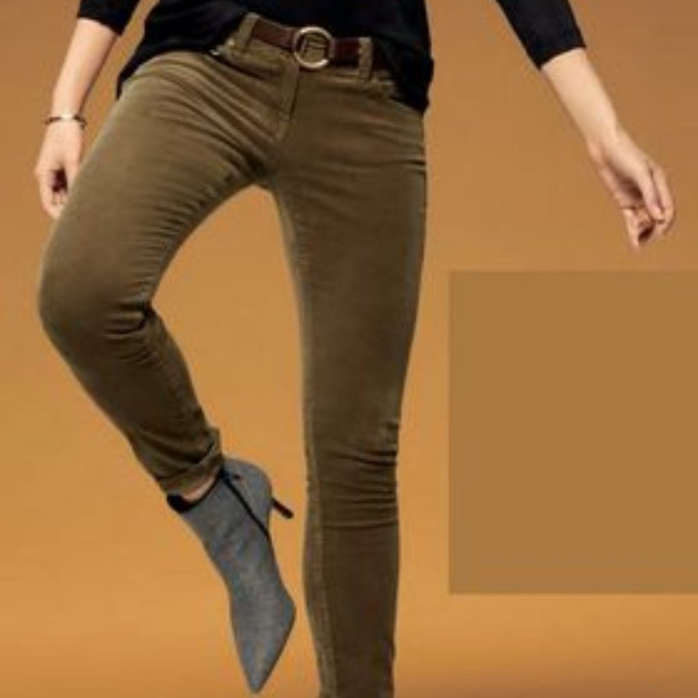 Cabi SKINNY CORD corduroy pants, Size 6, Style #3567